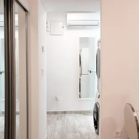 Apartment Downtown Abode *